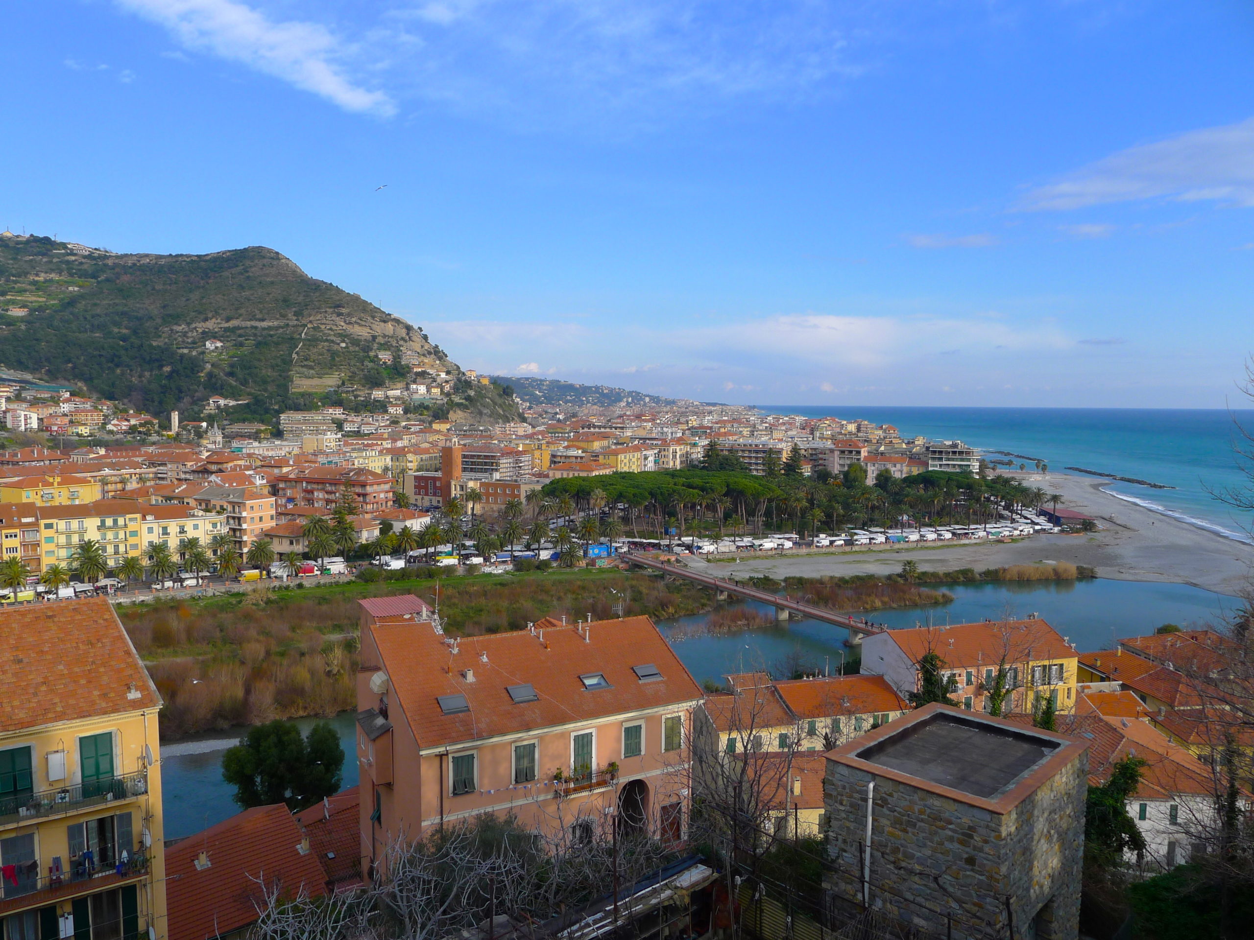 Sunday in Ventimiglia, Italy – Travels of John and Flo